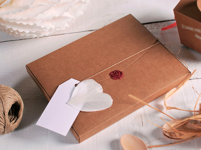 SURPRISE YOUR BRIDESMAID WITH THIS BOX - Selfpackaging Blog