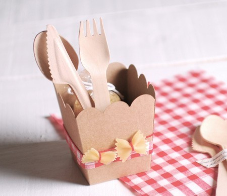 Box with pasta decoration