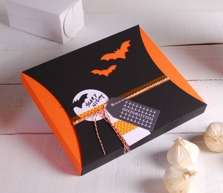 Gift box with sleeve for Halloween Gift box with sleeve for Halloween