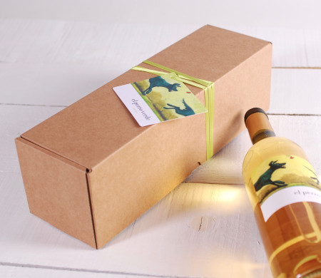 Decorated oblong wine box Decorated oblong wine box