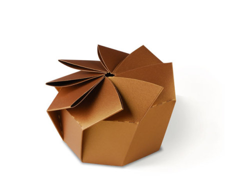 Original Gift Box with Flower-shaped Origami