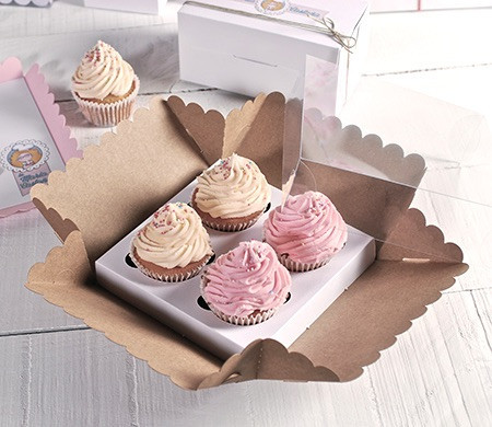 Tall cupcake box for 4 cakes Tall cupcake box for 4 cakes
