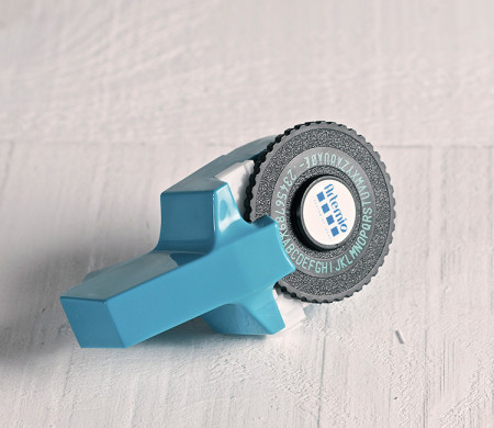 DYMO Label maker (brand: Artemio)