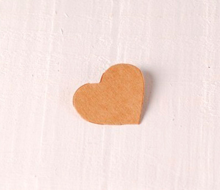 Cardboard Hearts 10 ut.