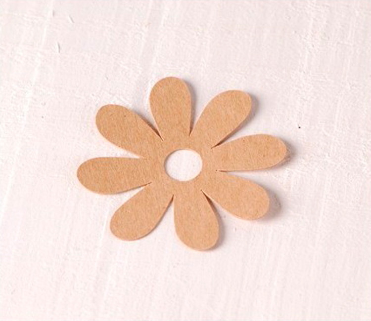 Cardboard Daisy 10 ut. Cardboard Daisy 10 ut.