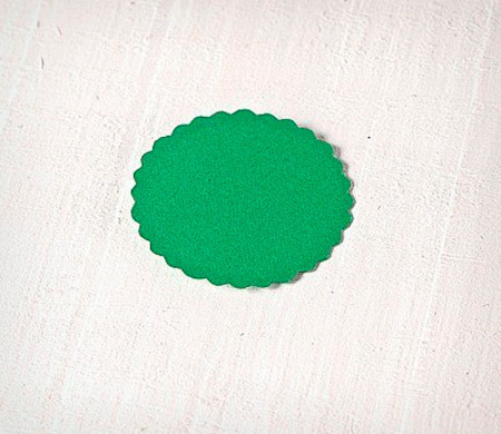 Cardboard Scalloped Tags (S)