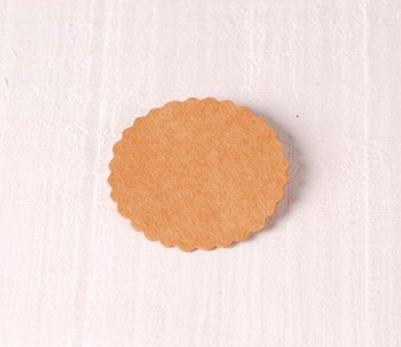 Cardboard Scalloped Tags (S)