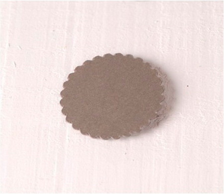 Cardboard Scalloped Tags (S)