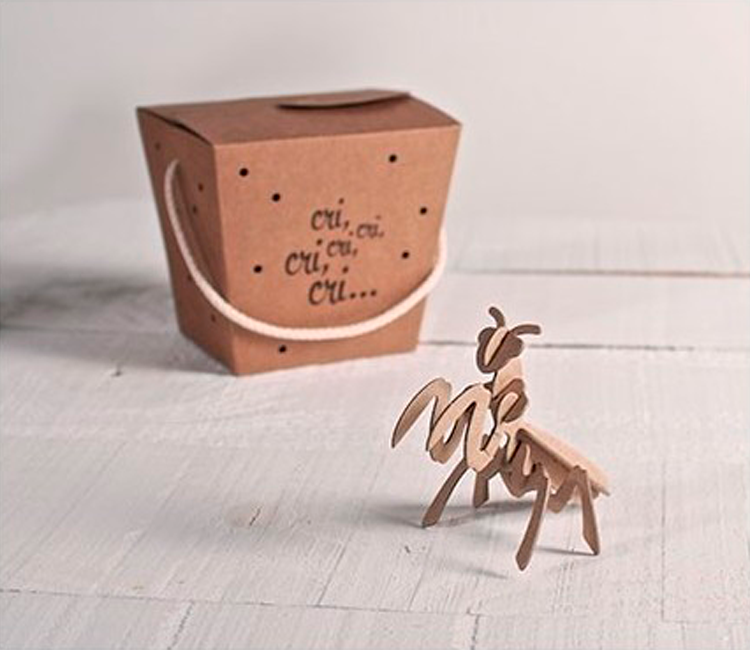 Box for crickets Box for crickets