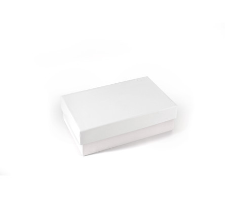 Rigid rectangular box of lined cardboard