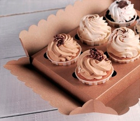 Decorated box for 6 cupcakes Decorated box for 6 cupcakes
