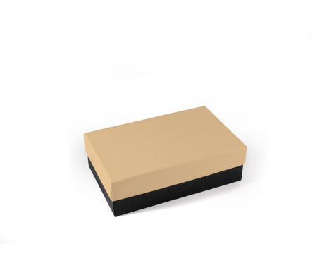 Rigid rectangular box of lined cardboard