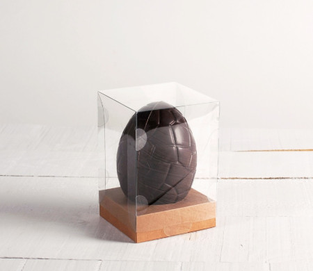 Clear boxes for an Easter egg