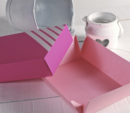 Box with Flamingo Printed Card
