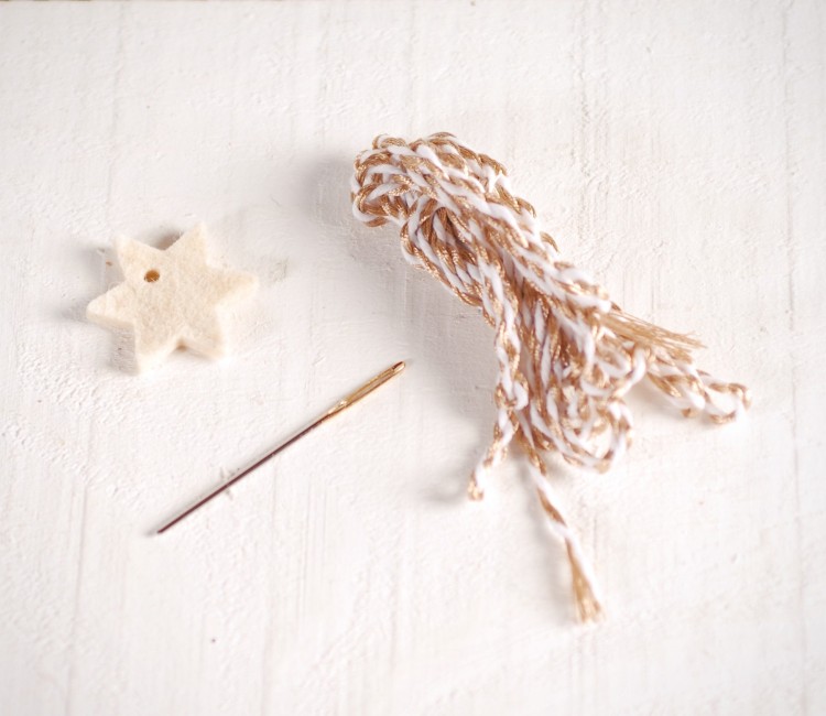 Star with Golden Thread, For Crafts! Star with Golden Thread, For Crafts!