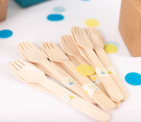 Wooden cutlery set