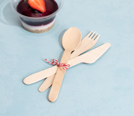 Wooden cutlery set