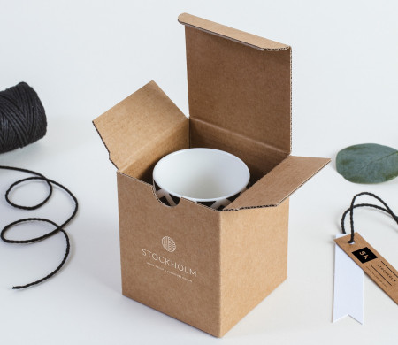 Box for cups without handles