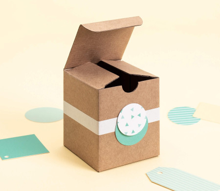 Box for cups without handles