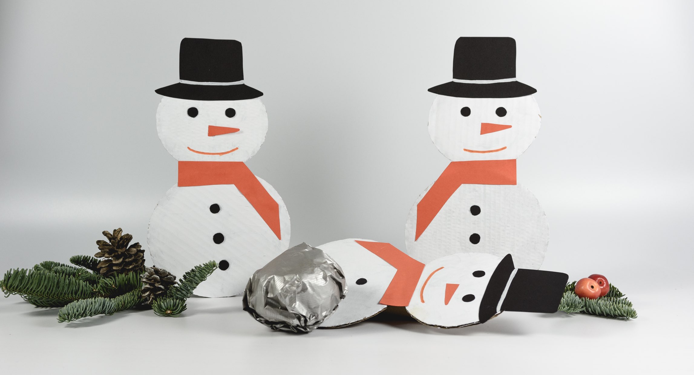 Bowling pins: Snowmen