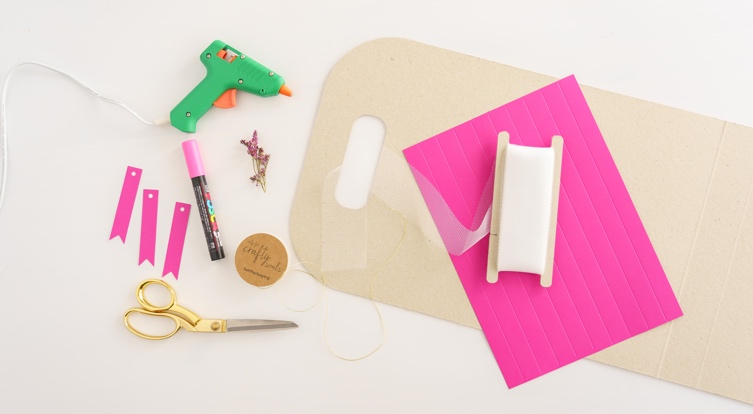 selfpackaging-bridesquad-materiales