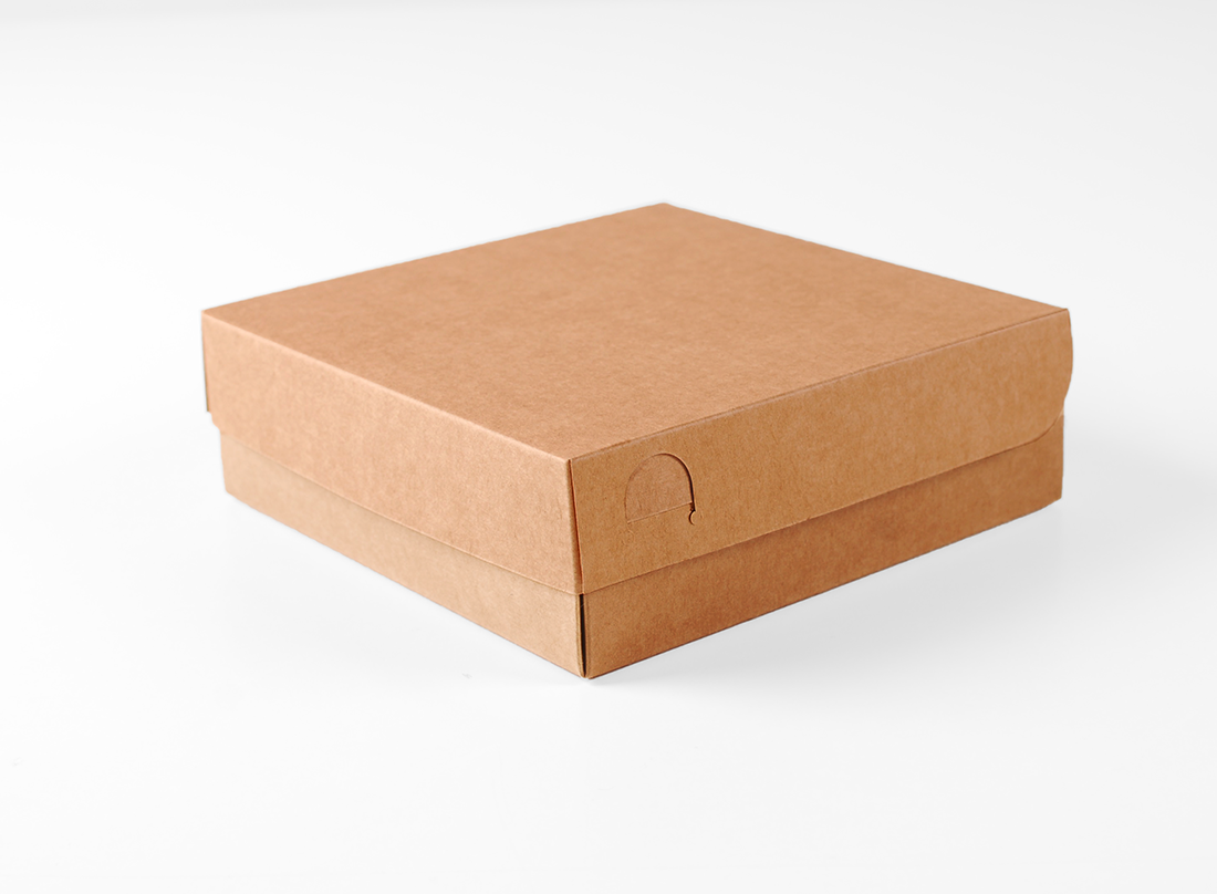 Square cardboard box for sushi