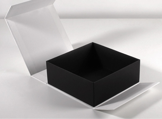 Self-assembly square lined box
