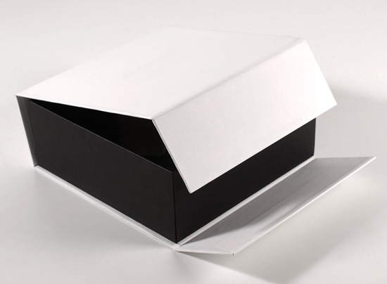 Self-assembly square lined box